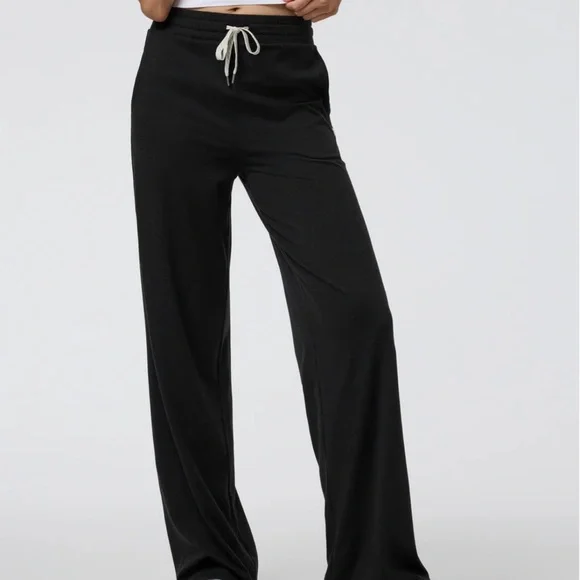 Vuori Halo Essential Wideleg - Long - Picture 4 of 8